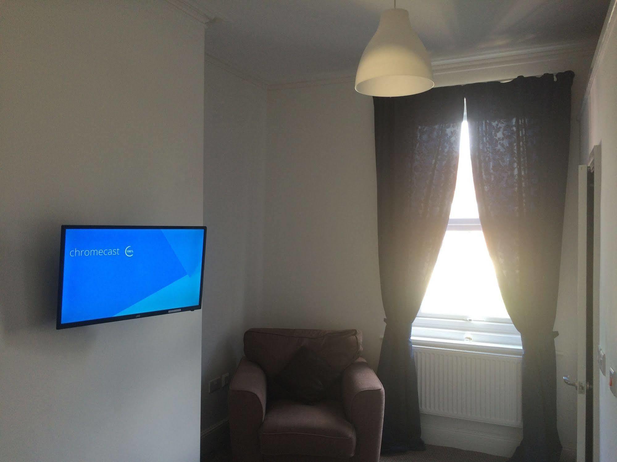 Homestay Regent Serviced *